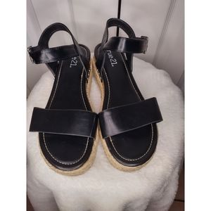 Platform sandals